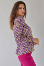 Carica l&#39;immagine nel visualizzatore di Gallery, Purple and Yellow Geometrical Fantasy Blouse
