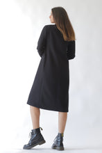 Carica l&#39;immagine nel visualizzatore di Gallery, Flared Long Coat Black
