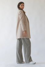 Load image into Gallery viewer, Double-breasted Tailored Coat Beige
