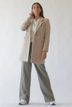 Load image into Gallery viewer, Double-breasted Tailored Coat Beige
